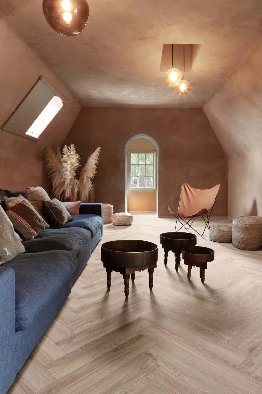 яLVT-плитка Moduleo замковая Layred Herringbone Blackjack Oak 22218CC 126х630x6 